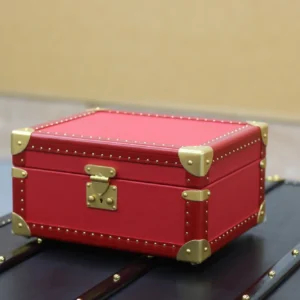 Scarlet Jewelry Case, closed three-quarter view