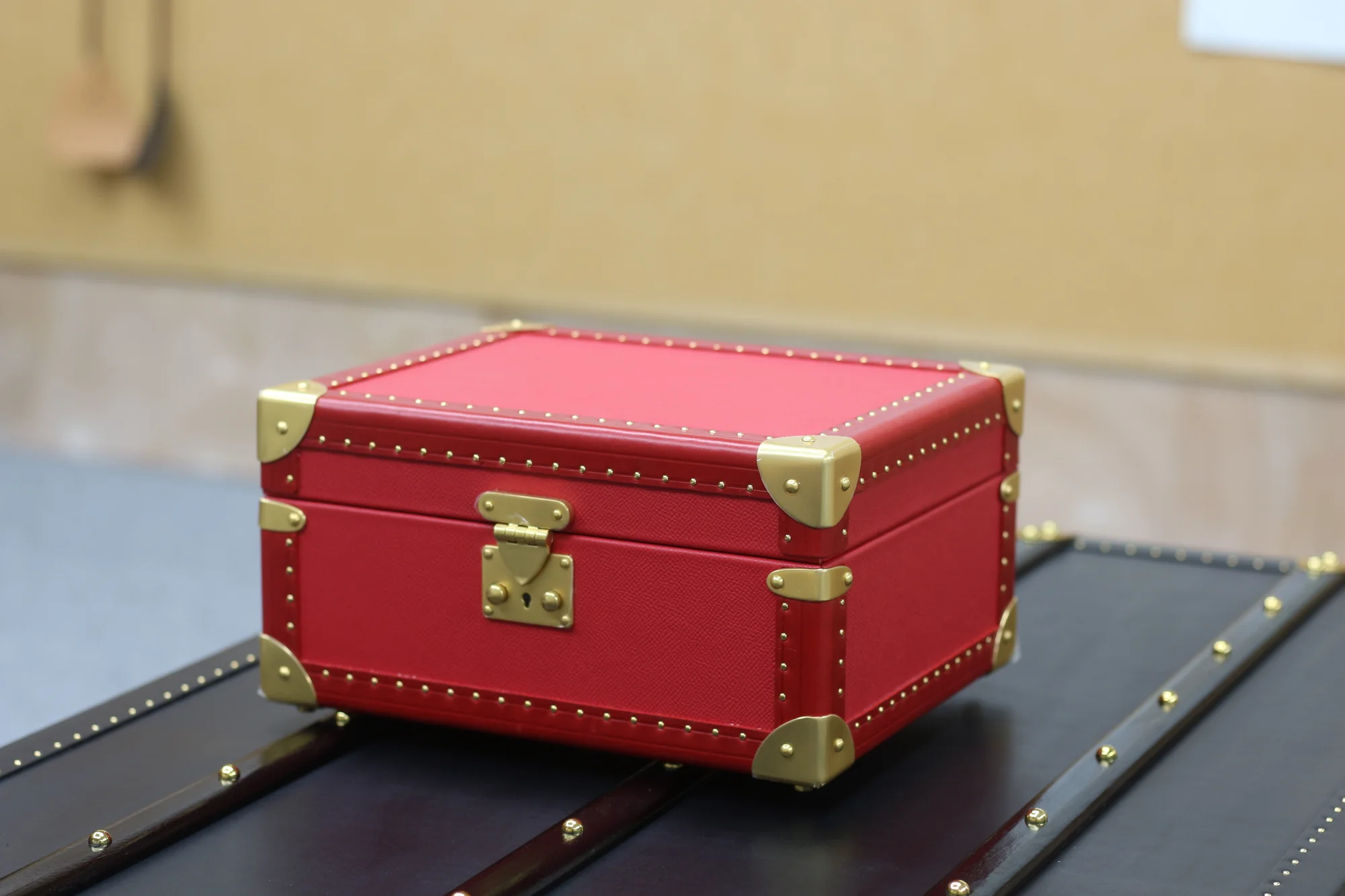 Scarlet Jewelry Case, closed three-quarter view