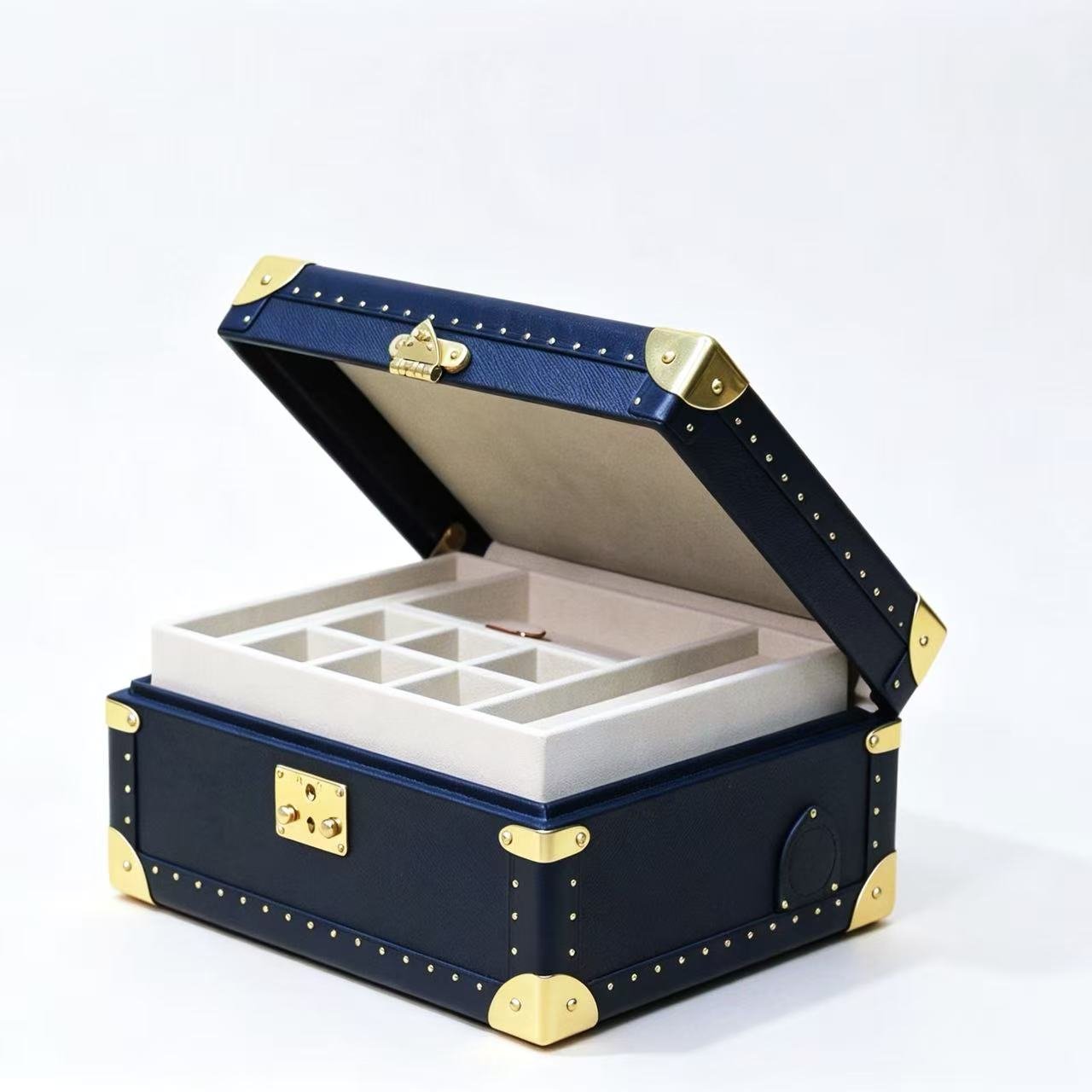 Scarlet Jewelry Case - Image 4